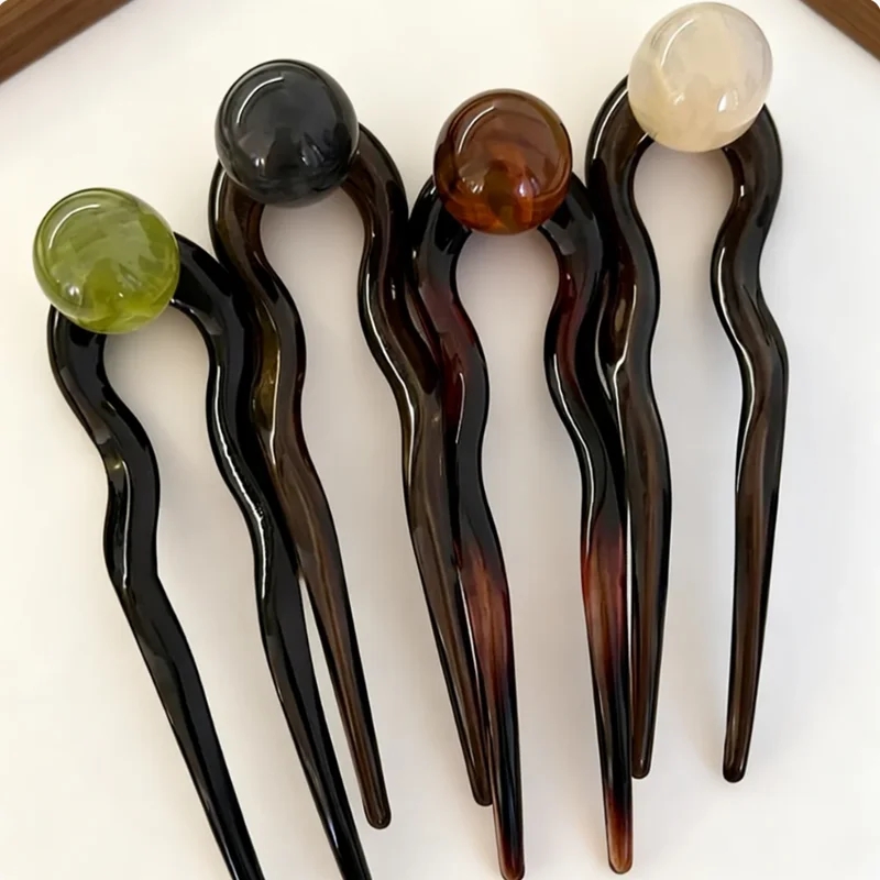 Tech Accessories Women - Épingles à cheveux en forme de